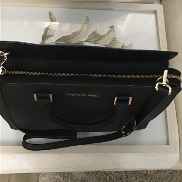 Michael kors bag - Picture 3 of 7